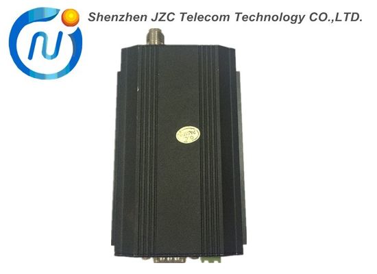 Los interfaces inalámbricos del módem TTL/RS232/RS485 de la unidad de interruptor del módulo 433Mhz 25W con la antena cubren el caso